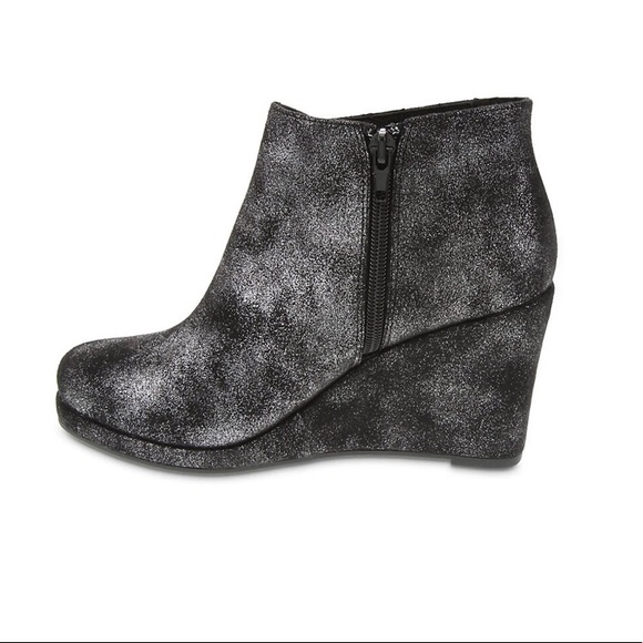 rampage julee desert wedge bootie